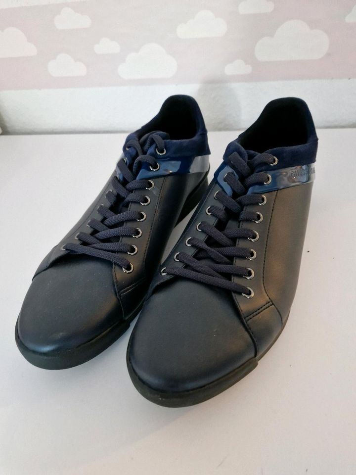 Guess Herren Schuhe gr.45 in Offenbach