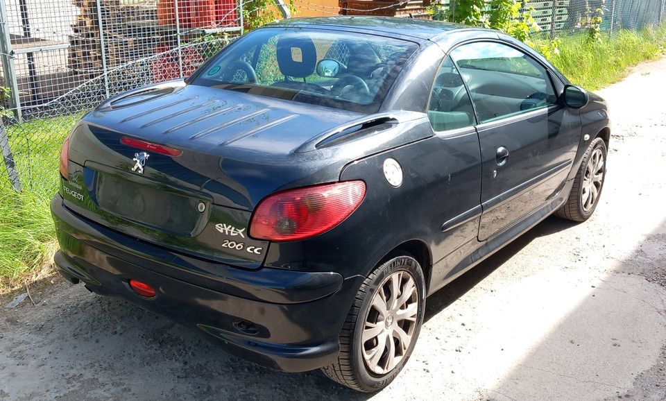 Peugeot 206 1.6 Cabrio in Rellingen