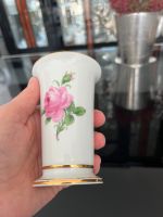 Kleine Vase Meißen Porzellan Rosen ohne Schleifstriche Sachsen - Radeberg Vorschau