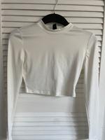 weißes longsleeve langarm oberteil Düsseldorf - Eller Vorschau