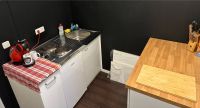 Küche mit Kühlschrank und Herd Nordrhein-Westfalen - Mönchengladbach Vorschau