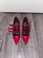 Elegantere rote High Heels mit Riemchen – kaum getragen! Hamburg Barmbek - Hamburg Barmbek-Nord Vorschau