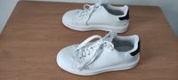 Amisu Sneakers Gr.38 Schuhe weiß unisex Damen Jungen Herren München - Maxvorstadt Vorschau