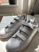 Adidas Stan Smith Sneaker mit Klettverschluss Thüringen - Erfurt Vorschau