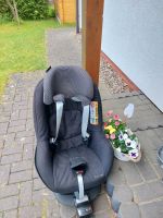 Maxi Cosi 2 way pearl mit Station Niedersachsen - Adendorf Vorschau