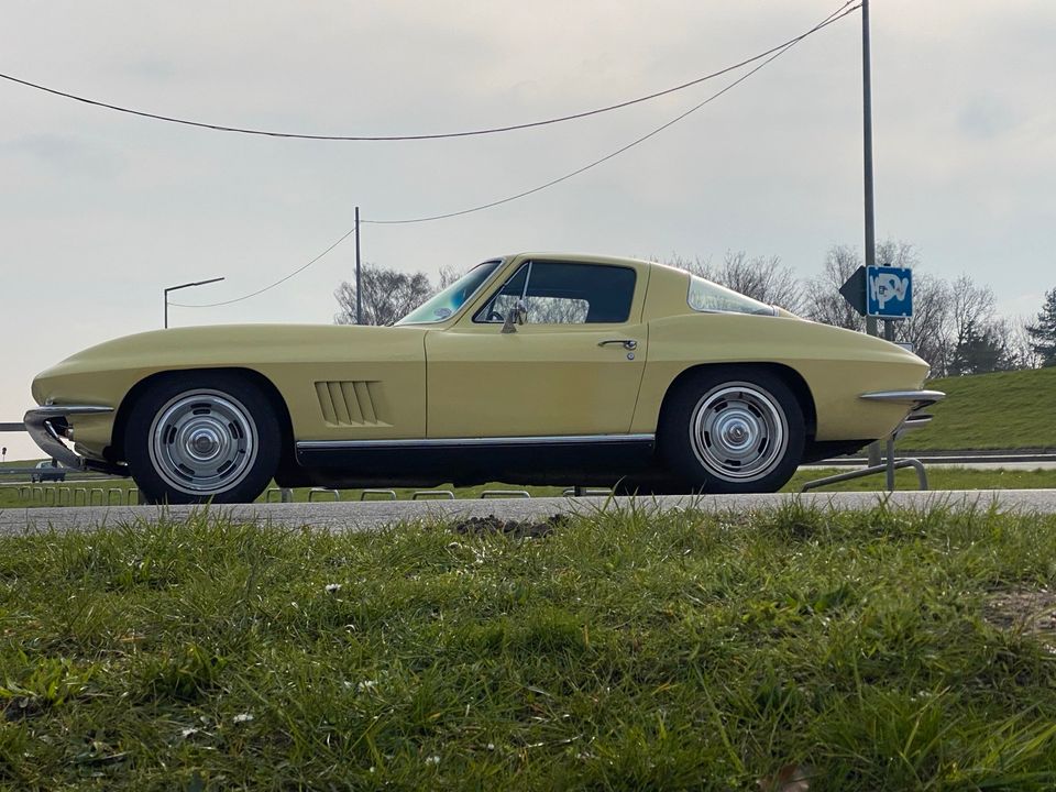 Corvette C2    427    1967   Coupe   Oldtimer in Hamburg