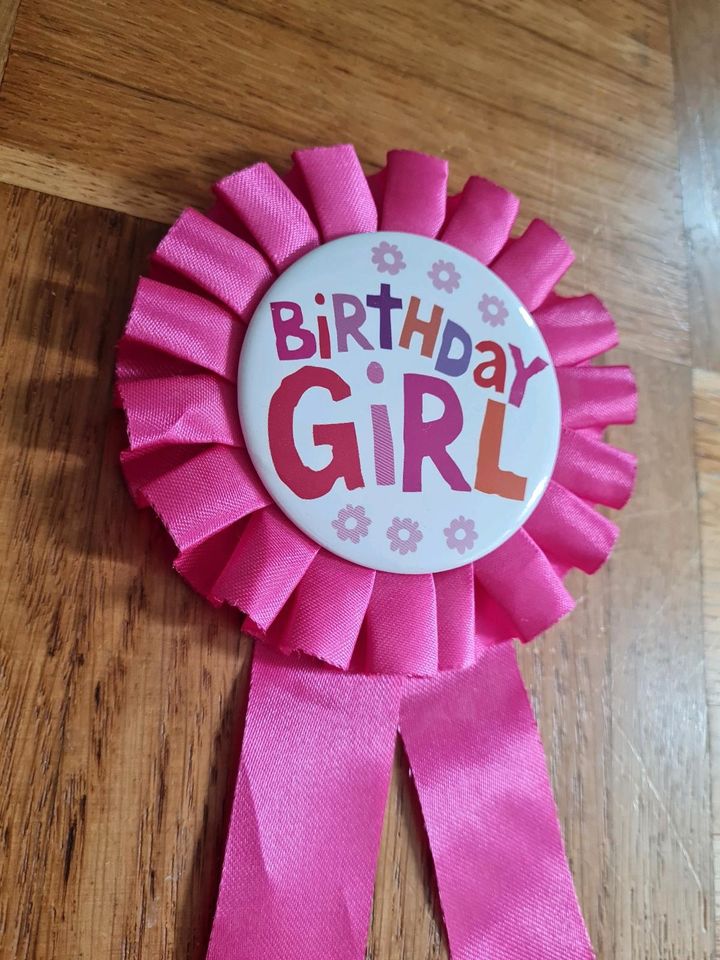 Anstecker - Birthday Girl - pink in Unterhaching