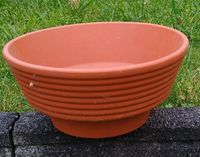 Pflanzkübel / Blumenschale Ton 18,5cm terracotta mit Loch Nordrhein-Westfalen - Gelsenkirchen Vorschau