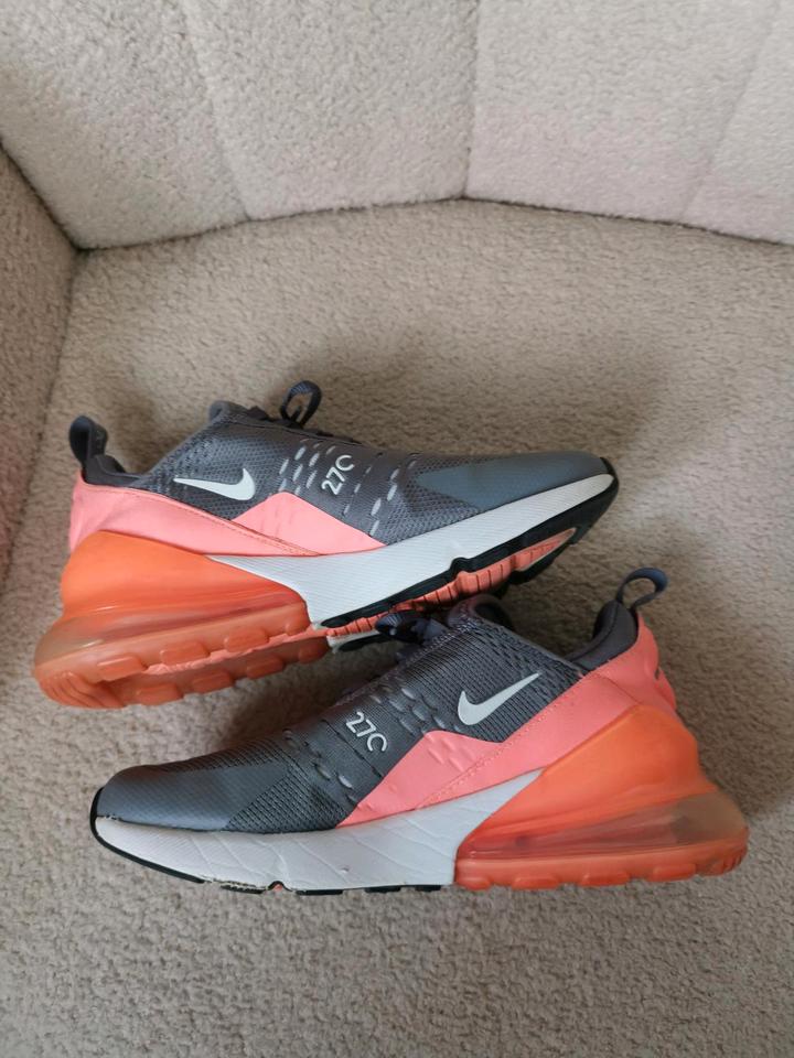 nike air max 270 In der Größe 38 Farbe grau Orange rosa in Bingen