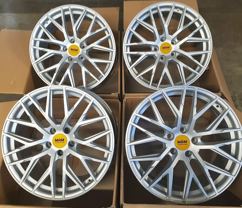 4xNeue MAM RS4 Felgen 18Zoll 8,0x18 ET40 5x114,3 Fiat Lexus Honda in Krostitz