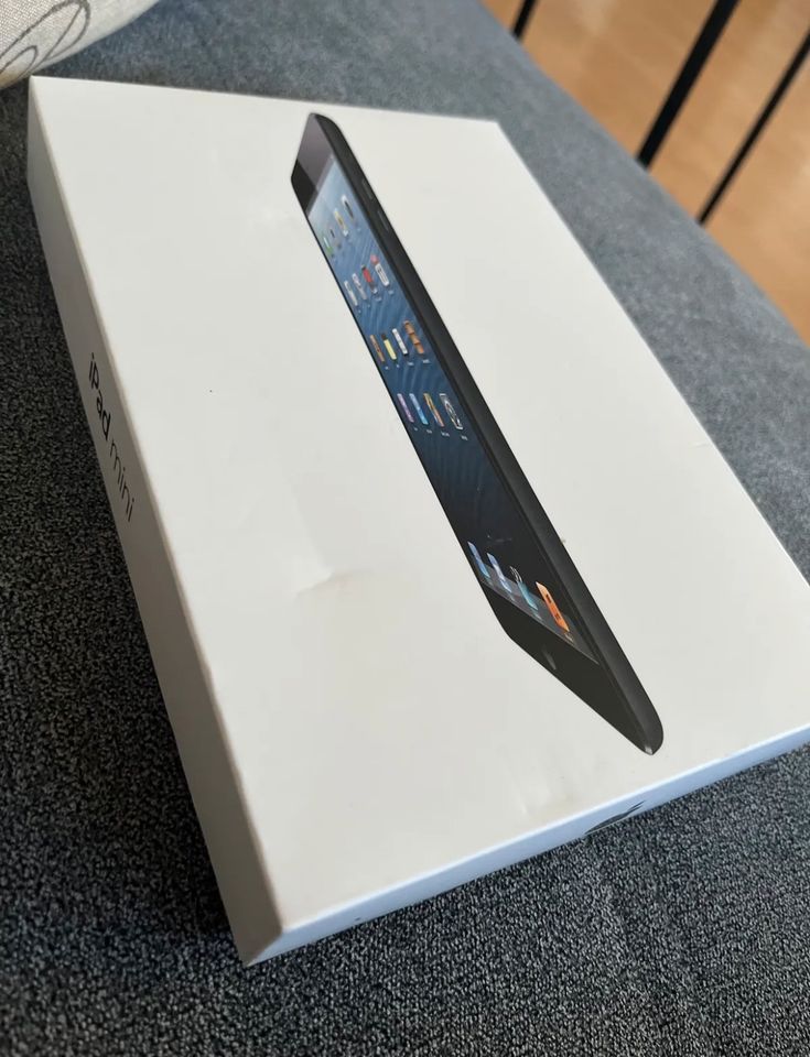 iPad Mini - Black - 16GB in Moers