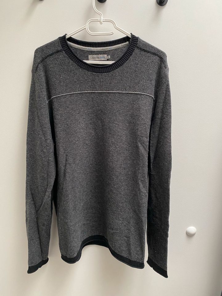 Calvin Klein Jeans Pullover grau Gr. XL in Halle