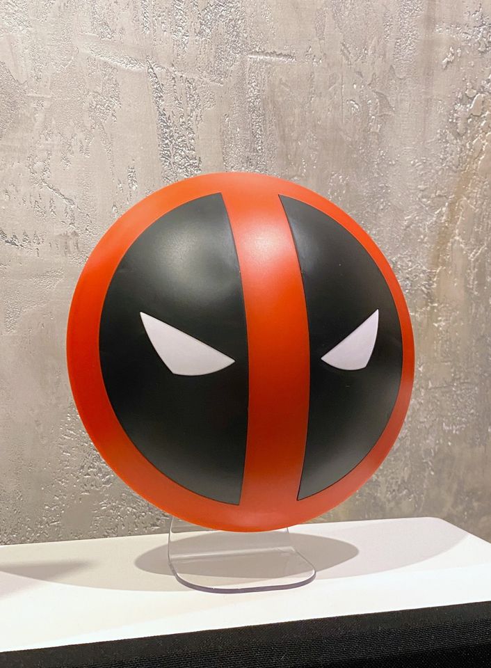 Deadpool Kopf Marvel Logo Lampe Licht Deko in Bochum