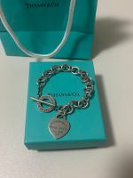 Tiffany & co Armband​ mit Herzanhänger und Knebelverschluss Hessen - Seeheim-Jugenheim Vorschau