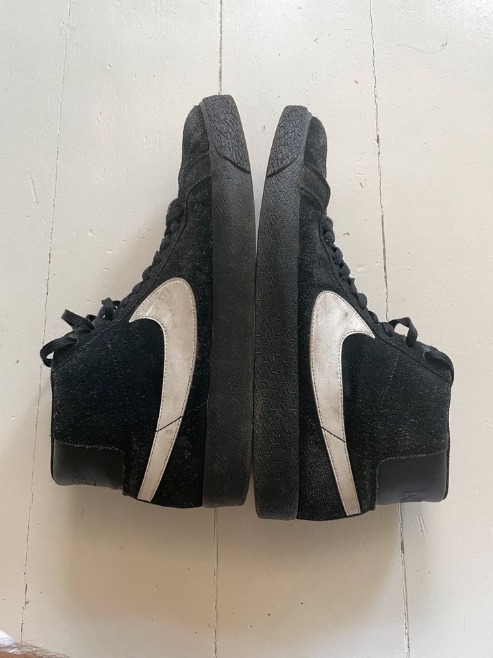 Nike SB Zoom Blazer Mid Schwarz 45 in Hamburg