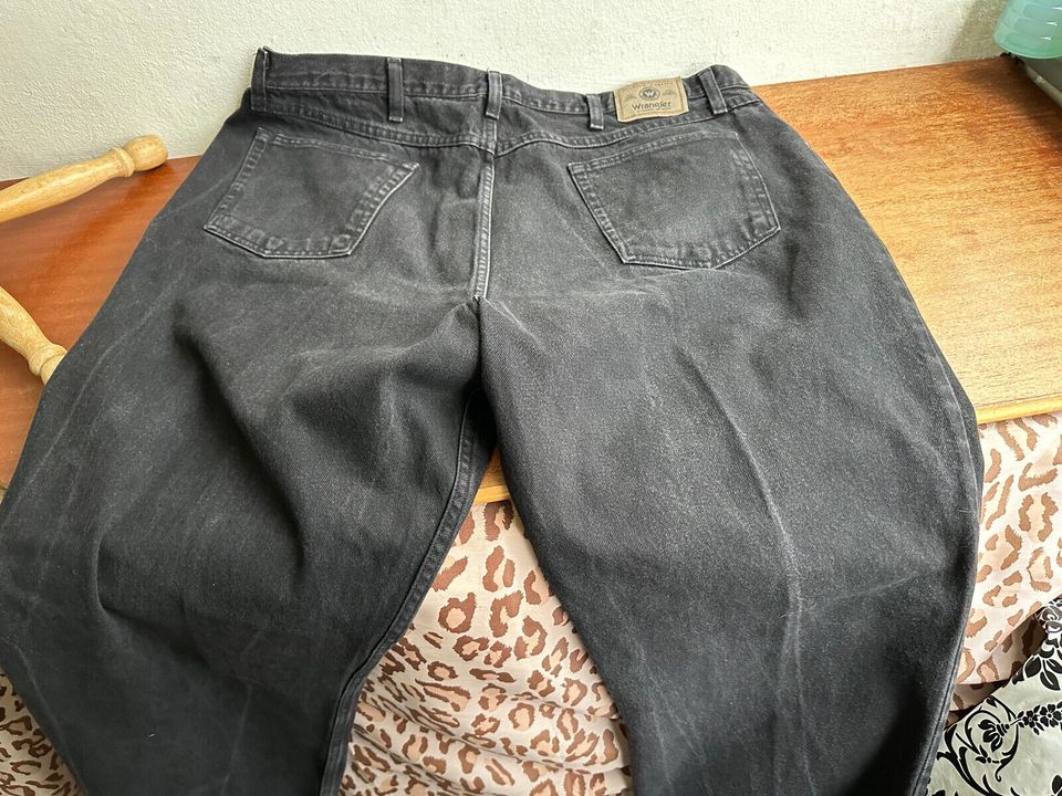 WRANGLER JEANS HERREN gr W42L32 XXXL BUNTBREITE 110 cm, LANGE 118 in Düsseldorf