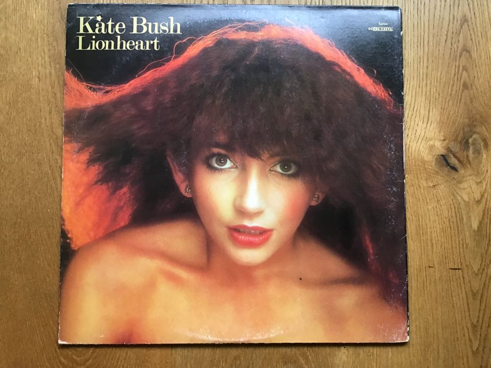 Vinyl Kate Bush: The Kick Inside & Lionheart LP & Babooshka 7“ in Dortmund