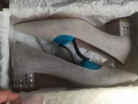 Franca Venezia Luxus Pumps Wildleder grau Gr. 37 1/2 Neu OVP Hessen - Gelnhausen Vorschau