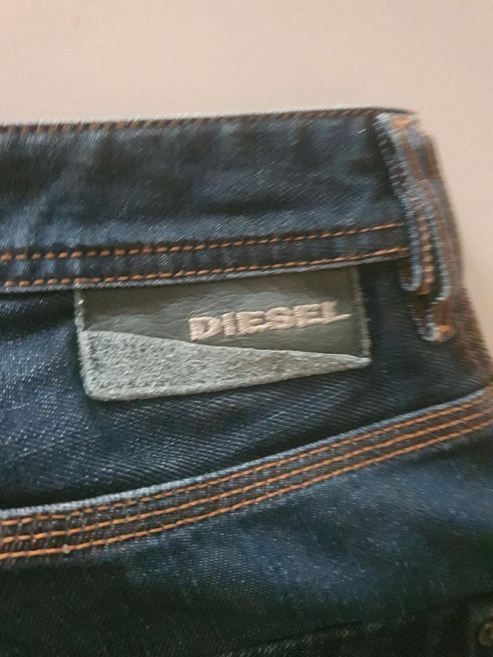Diesel jeanshosen gr31/34 in Dortmund