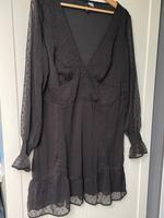 Wunderschönes elegantes Chiffon Kleid Gr.46 Schwarz sexy Divided Wandsbek - Hamburg Bramfeld Vorschau