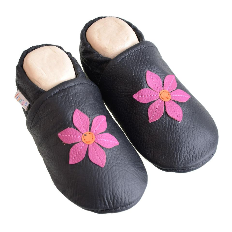 Pinkblume in schwarz Gr. 27/28 Liya's Lederpuschen Krabbelschuhe in Zirndorf