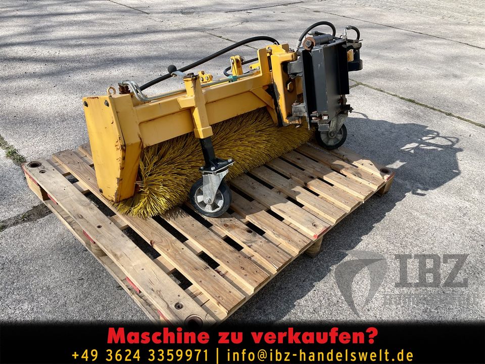 KIF Besen Kehrmaschine Multicar M26 M25 Vorbau Frontanbau 150 cm in Ohrdruf