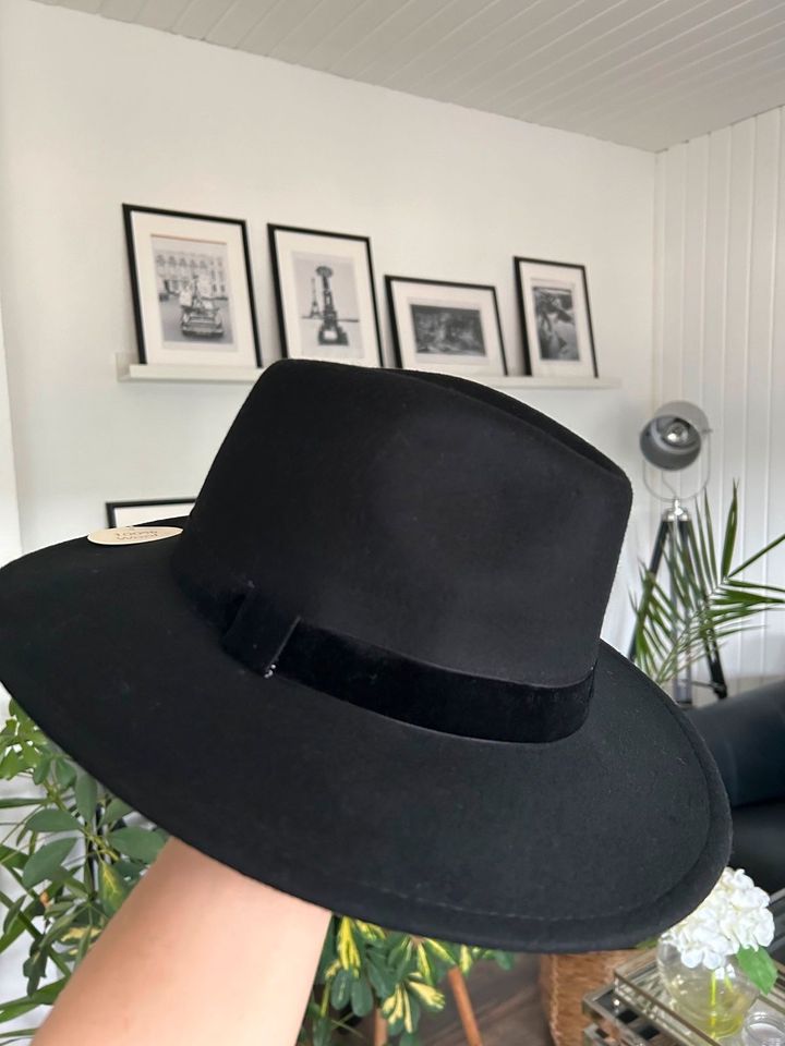schwarzer verstellbarer Hut aus 100% Wolle _ Wollhut _ NEU in Bremen