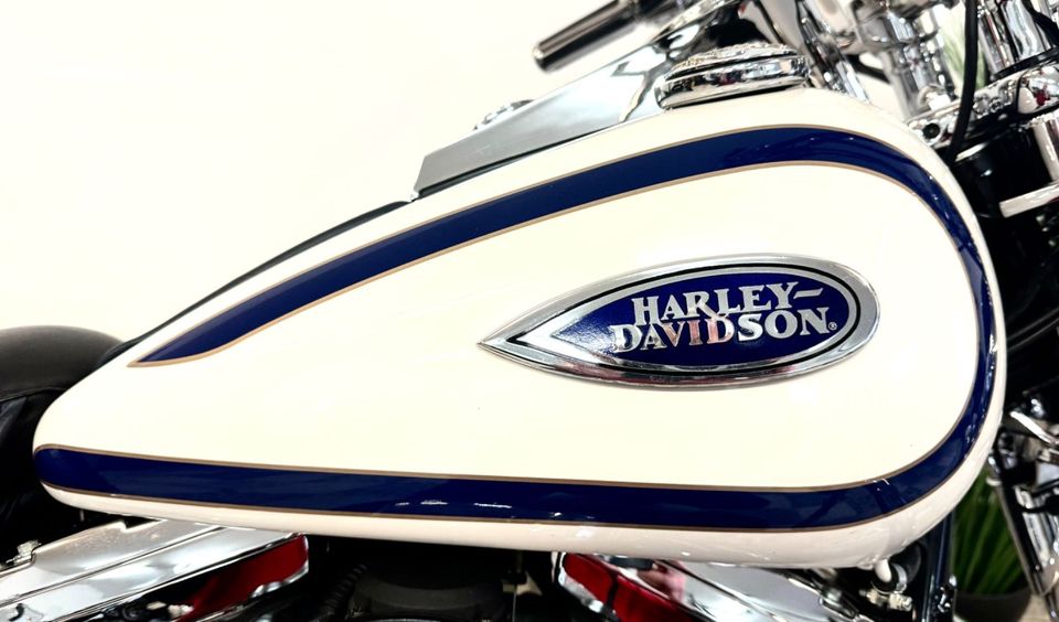Harley-Davidson Heritage Springer nur 17.000 km! deutsches Model in Bad Oldesloe