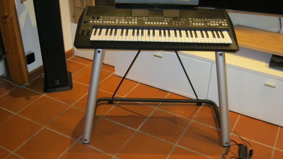 Keyboard Yamaha  PSR-SX 600 in Misselwarden