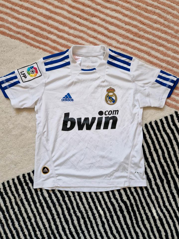 Real Madrid Adidas Original Trikot 116 in Köln