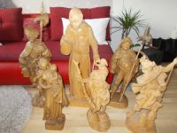 Handgeschnitzte Holzfiguren 15 Stück in gutem Zustand 55cm-85cm Hessen - Kassel Vorschau