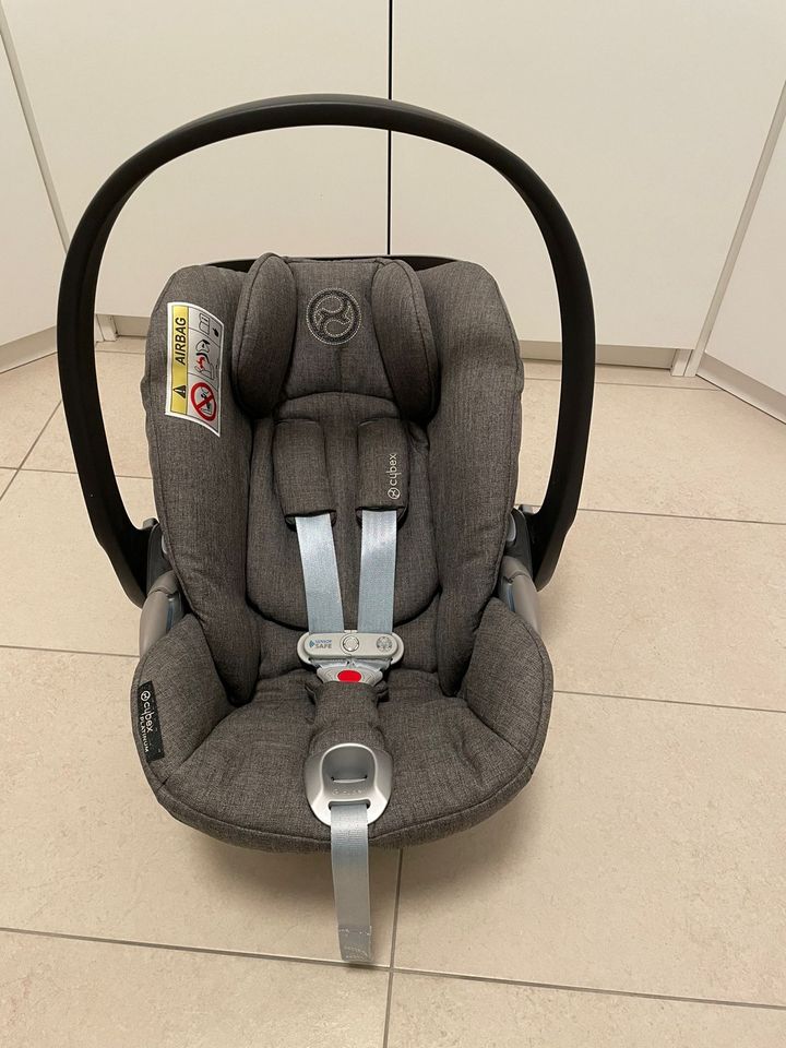 Babyschale CYBEX Platinum Cloud Z i-Size in Hamburg