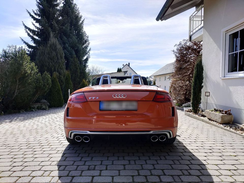 Audi TTS Roadster quattro 320PS in Parkstetten