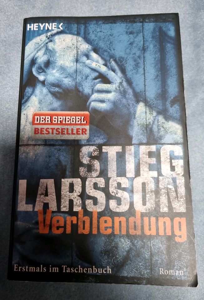 Taschenbuch "Verblendung " Stieg Larsson Thriller Krimi Lesen in Achim