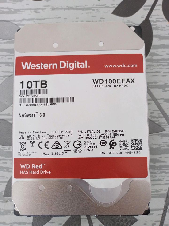 Festplatte 10 TB Wester Digital WD100EFAX in Stuttgart