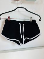 Sportshorts kurze Hose FBSister, Gr. 134, schwarz weiß Saarland - Völklingen Vorschau