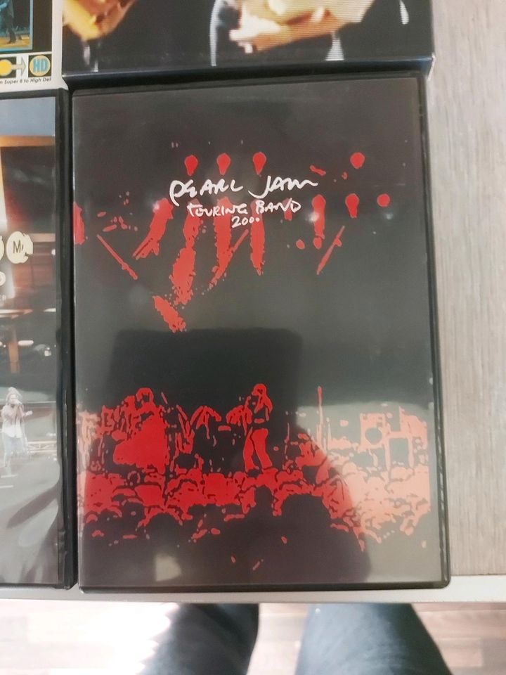 Pearl Jam  DVDs 4 Verschiedene in Kirchlinteln