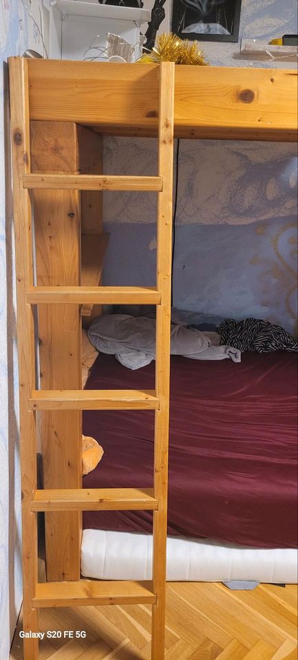 Bett für Kinderzimmer in Würzburg