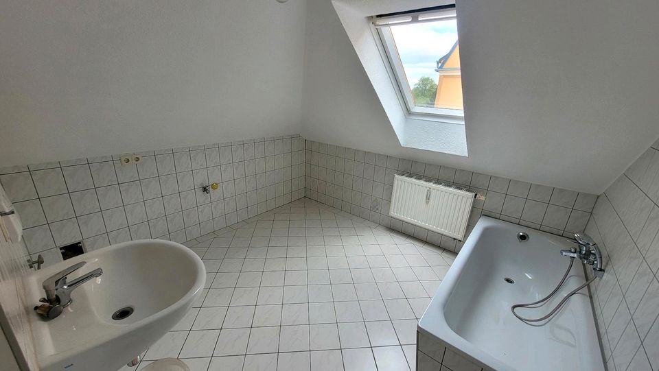 Single Dachgeschoss Wohnung Limbach Zentrum in Limbach-Oberfrohna