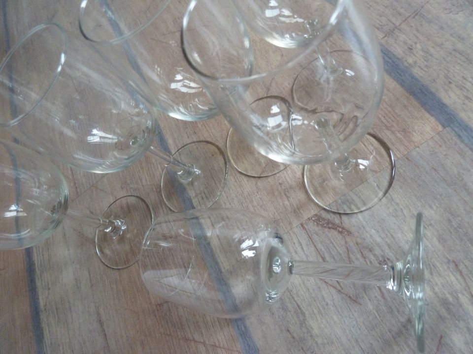 6 Weingläser klassisch Klarglas in Düsseldorf