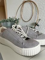 Grauer Sneaker H&M Größe 37 Hessen - Langenselbold Vorschau