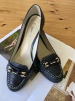 Geox Pumps Leder Schuhe navy blau Ferragamo Heels Mokassins Berlin - Schöneberg Vorschau