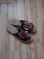 Catwalk Pantoletten Camouflage Größe 41 NEU Bayern - Sonnefeld Vorschau
