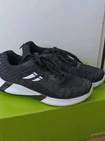 Ich biete eine Sportschuhe Größe 41 Thüringen - Erfurt Vorschau