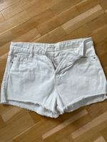 Stradivarius HotPants kurze Hose Größe 36 Damen weiß Hessen - Heppenheim (Bergstraße) Vorschau