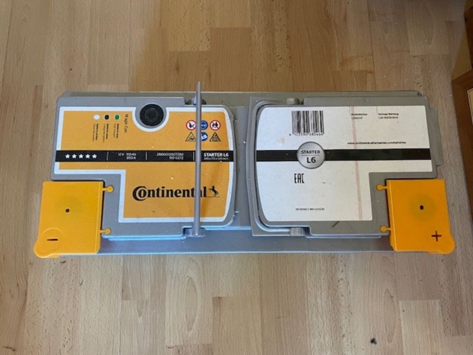 Starterbatterie, neuwertig, Continental L6 110 Ah 950 A in Blankenfelde-Mahlow
