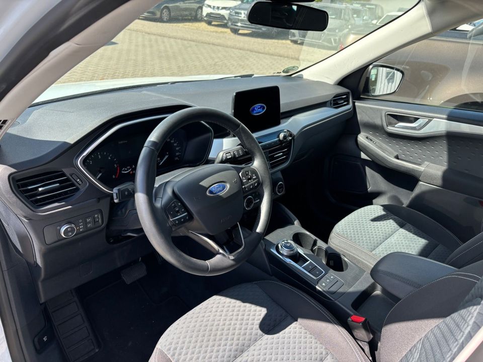 Ford Kuga 2.0 EcoBlue Cool & Connect*4x4*Navi*4xSHZ*P in Landau a d Isar