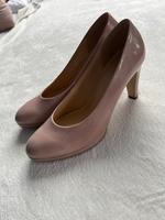 Wie neu Pumps Gabor Gr. 8 nude Hessen - Langen (Hessen) Vorschau