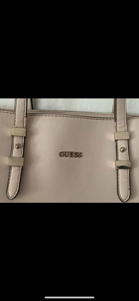 Guess Tasche in Berlin