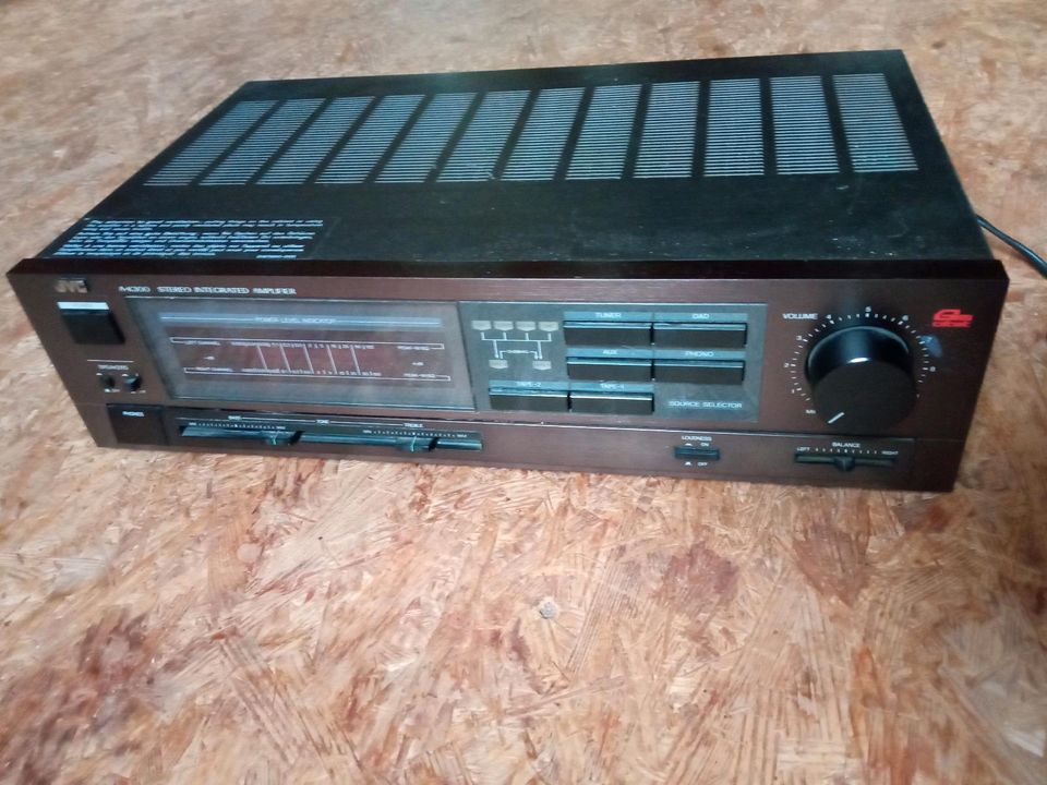 JVC Receiver Verstärker A-K 300 Stereo Integrated Amplifier in Wolfhagen 